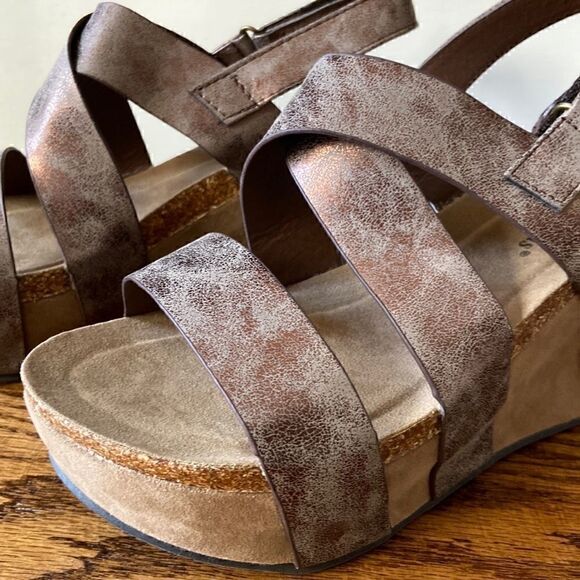 pierre Dumas Bronze Hester 5 Wedge - Size 10 - Picture 5 of 9